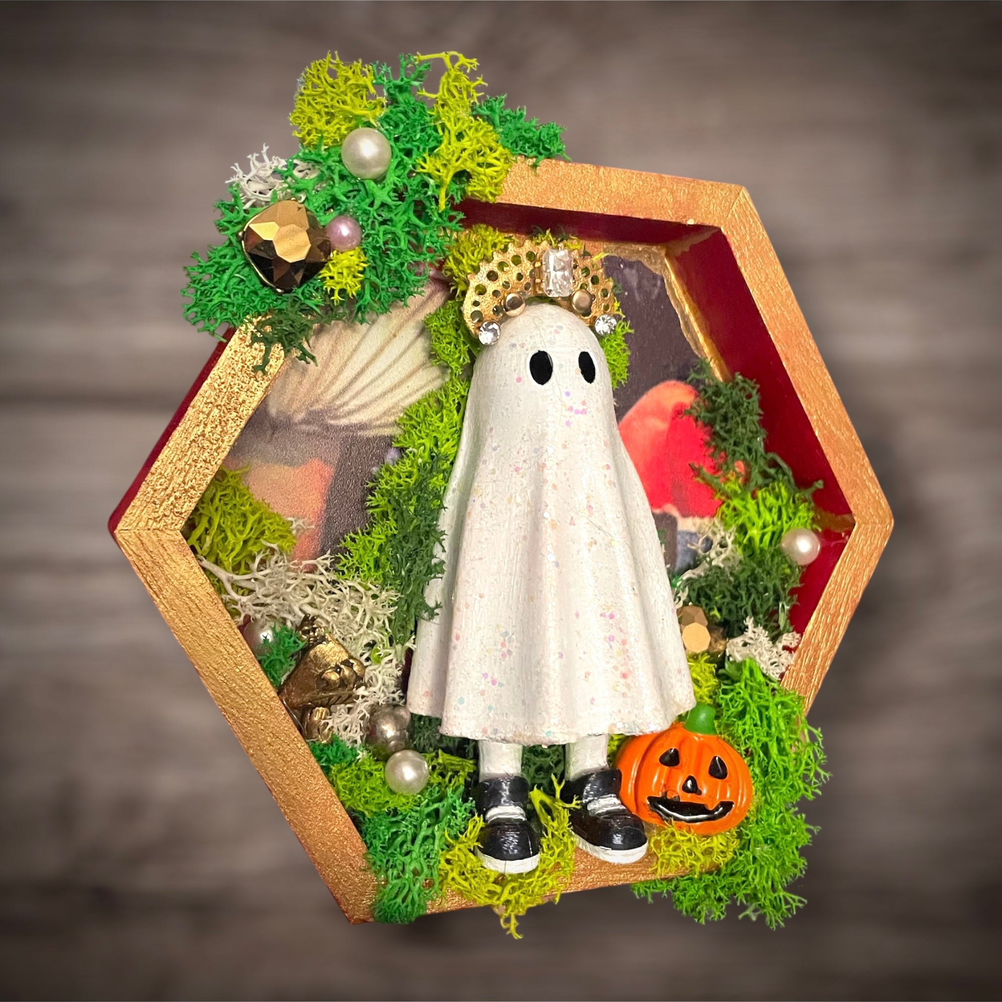 Glitter Ghost Hexagon Frame